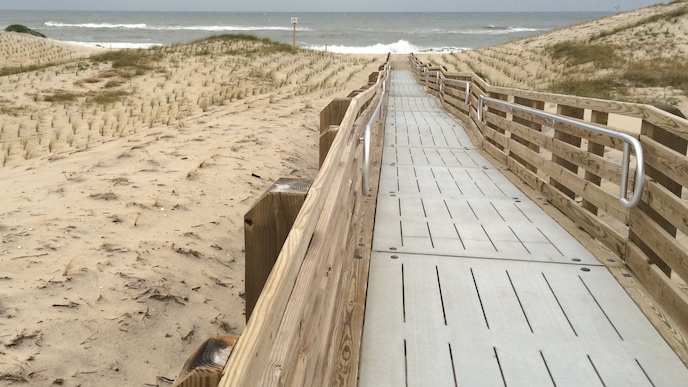 Pedestrian boardwalk at Ramp 25