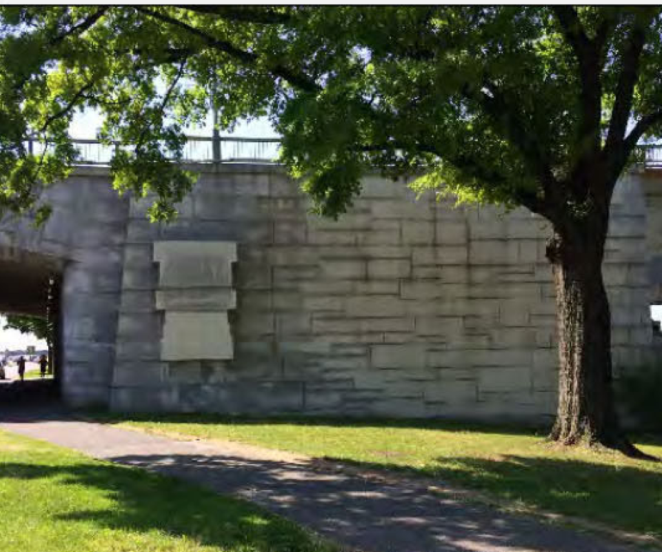 Trail runs directly next to busy road