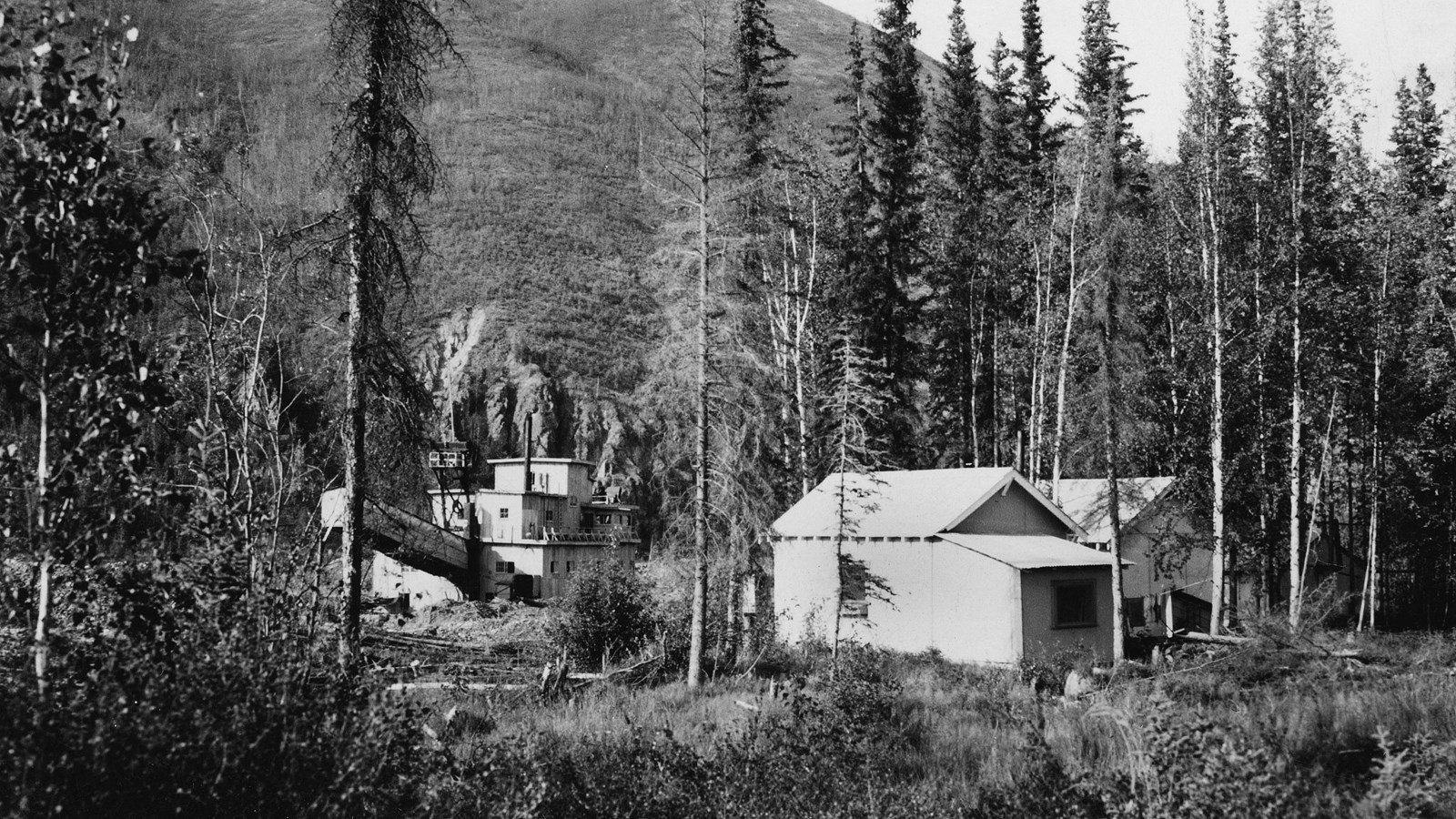 The newly-assembled Coal Creek Dredge near the site of the first Coal Creek Camp buildings in 1935.