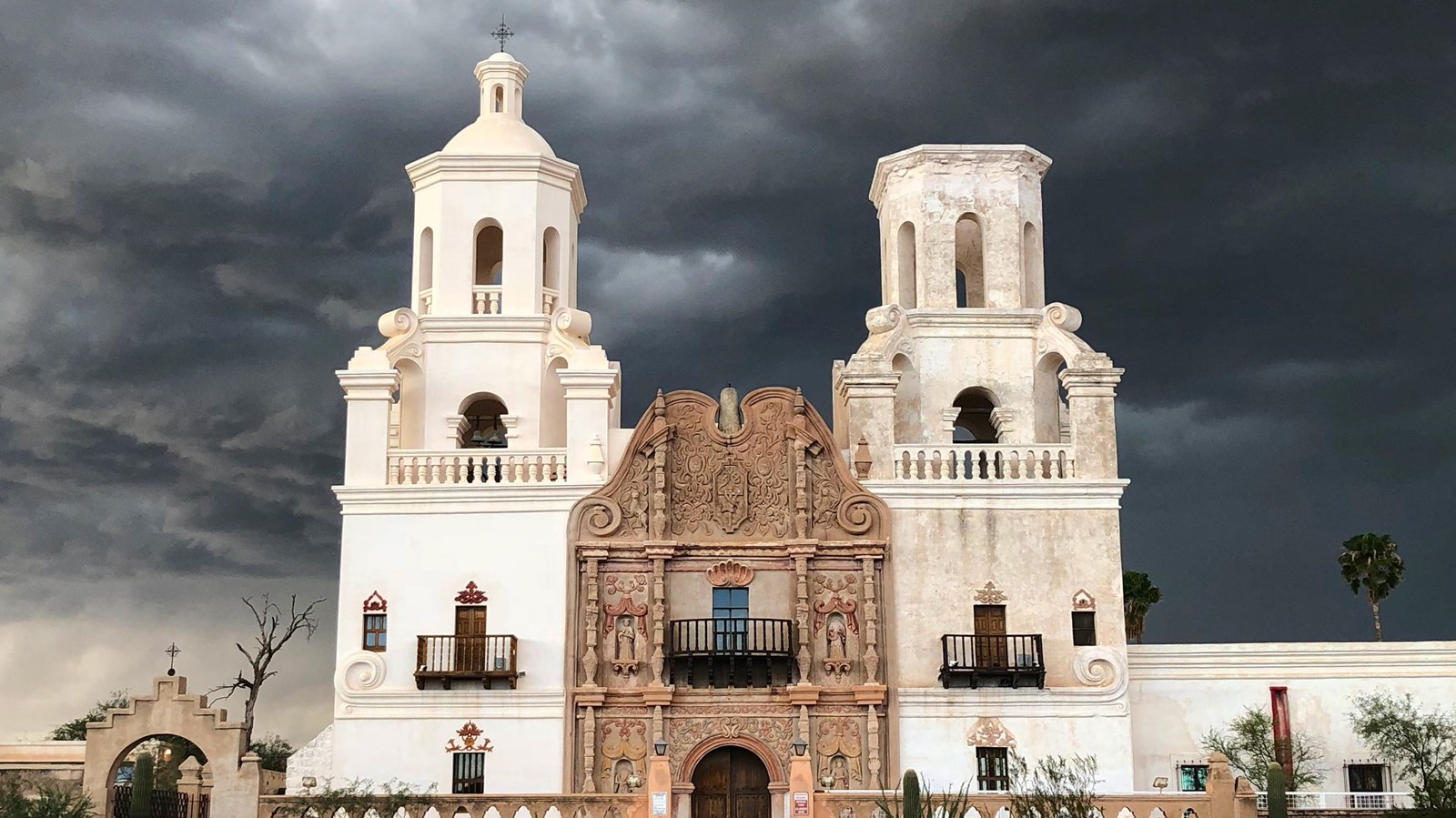 San Xavier del Bac Mission