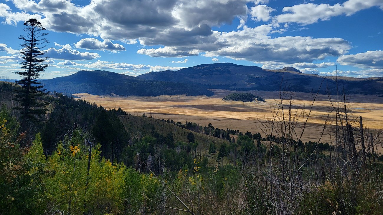 Hike the Rabbit Ridge Trail (U.S. National Park Service)