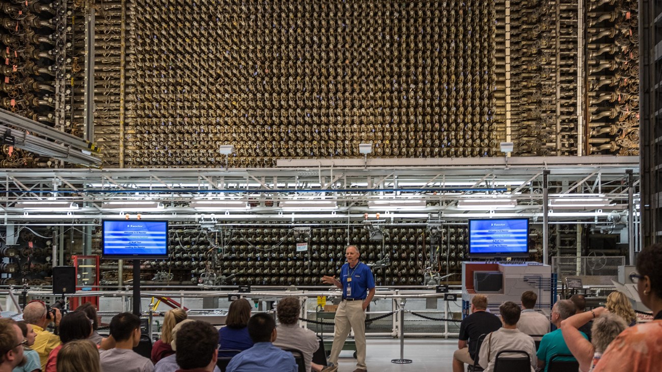 hanford reactor tour