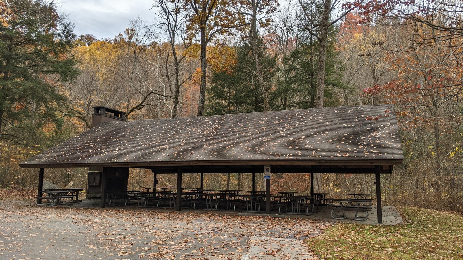 Twin Creeks Picnic Pavilion (U.S. National Park Service)