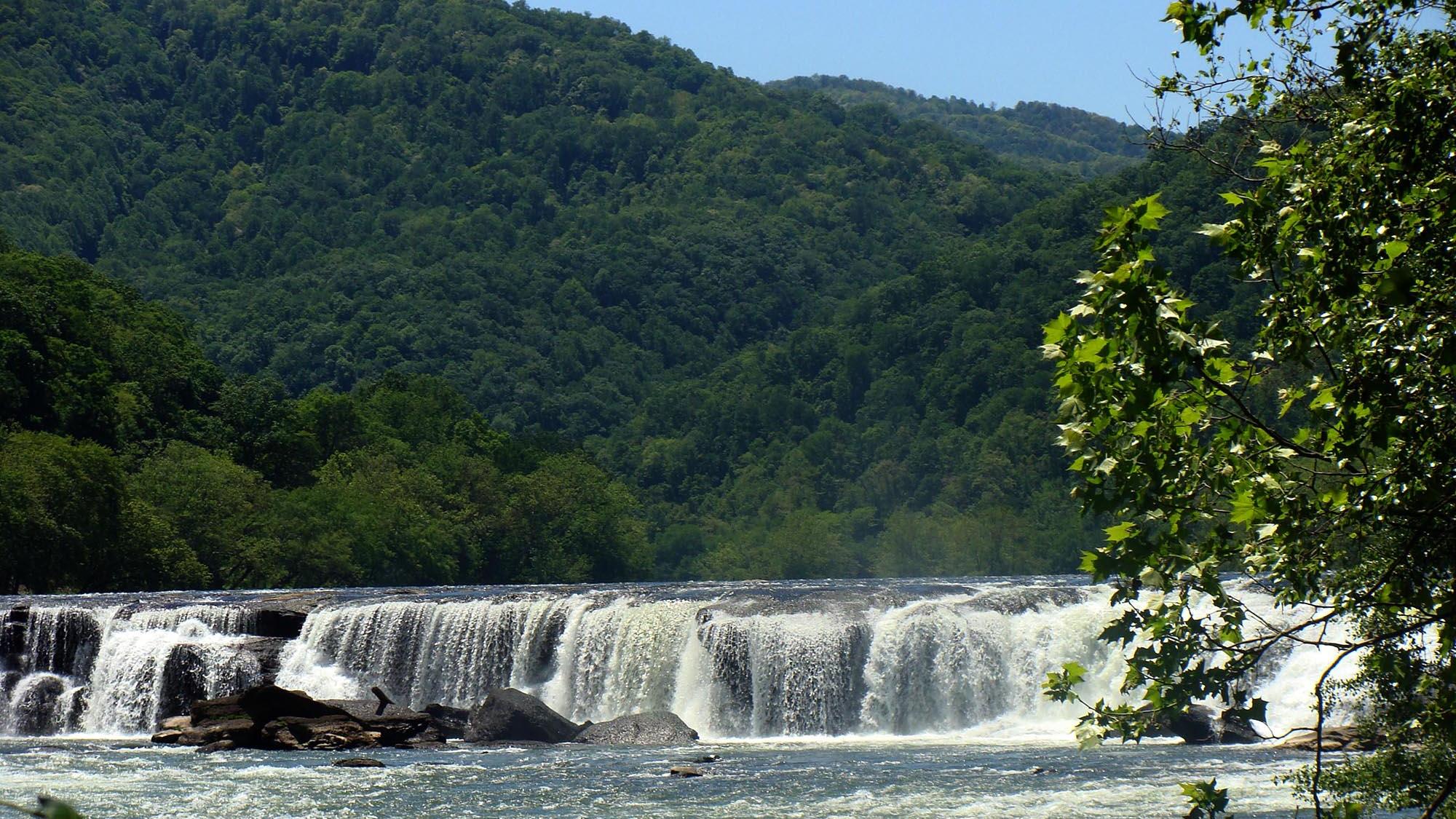 Sandstone Falls Boardwalk (U.S. National Park Service)