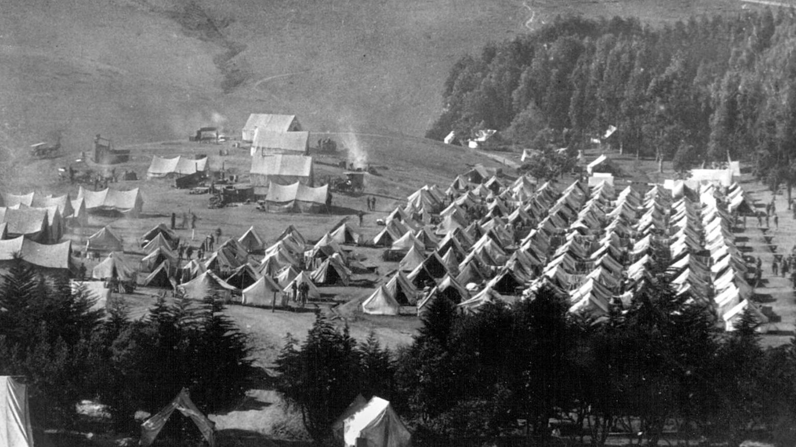 Black and white aerial image of the Tennessee Camp in 1898.