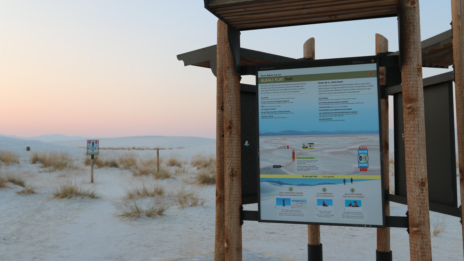 The Alkali Flat kiosk panel, with information about the most strenuous trail at White Sands.
