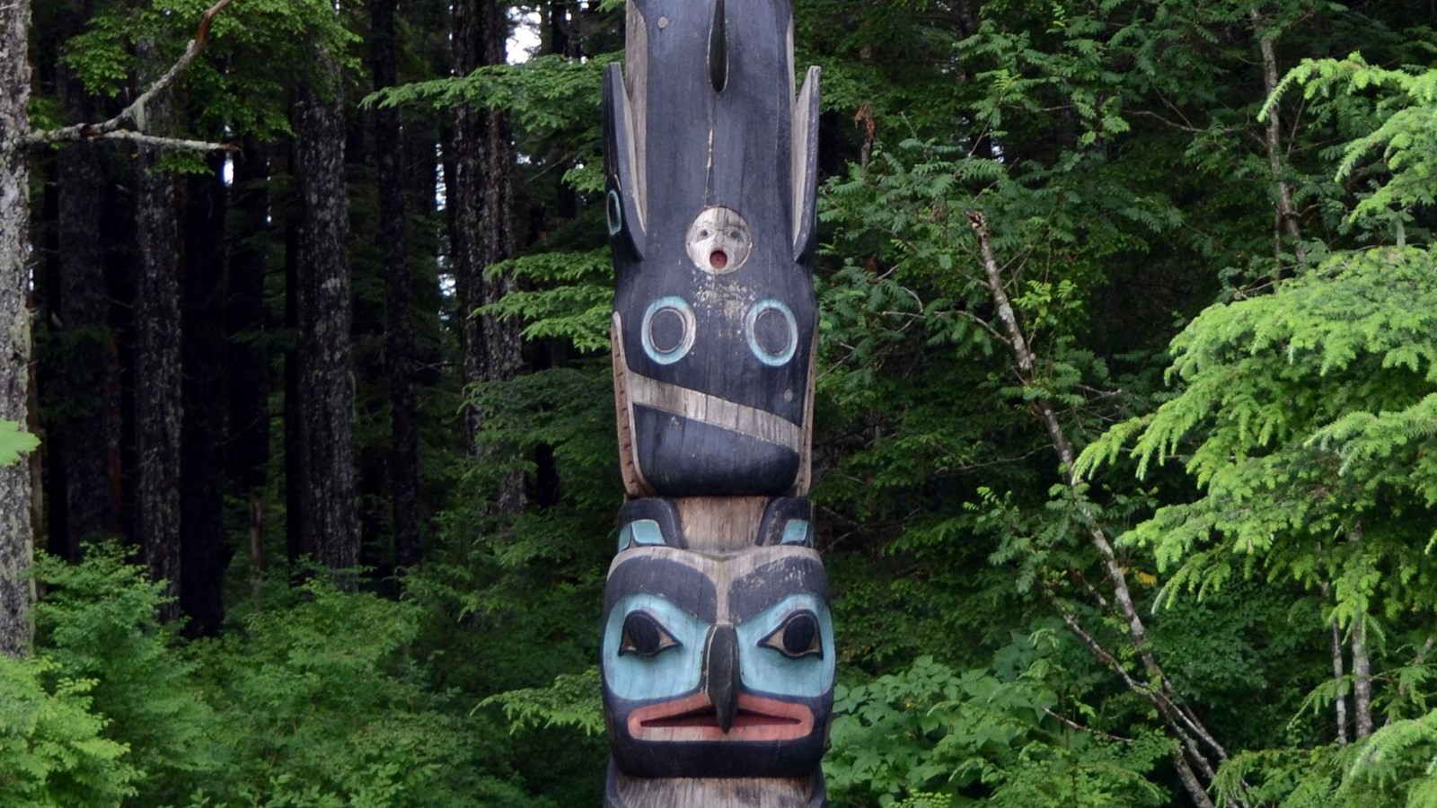 Gaanax.adi - Raven Crest Pole