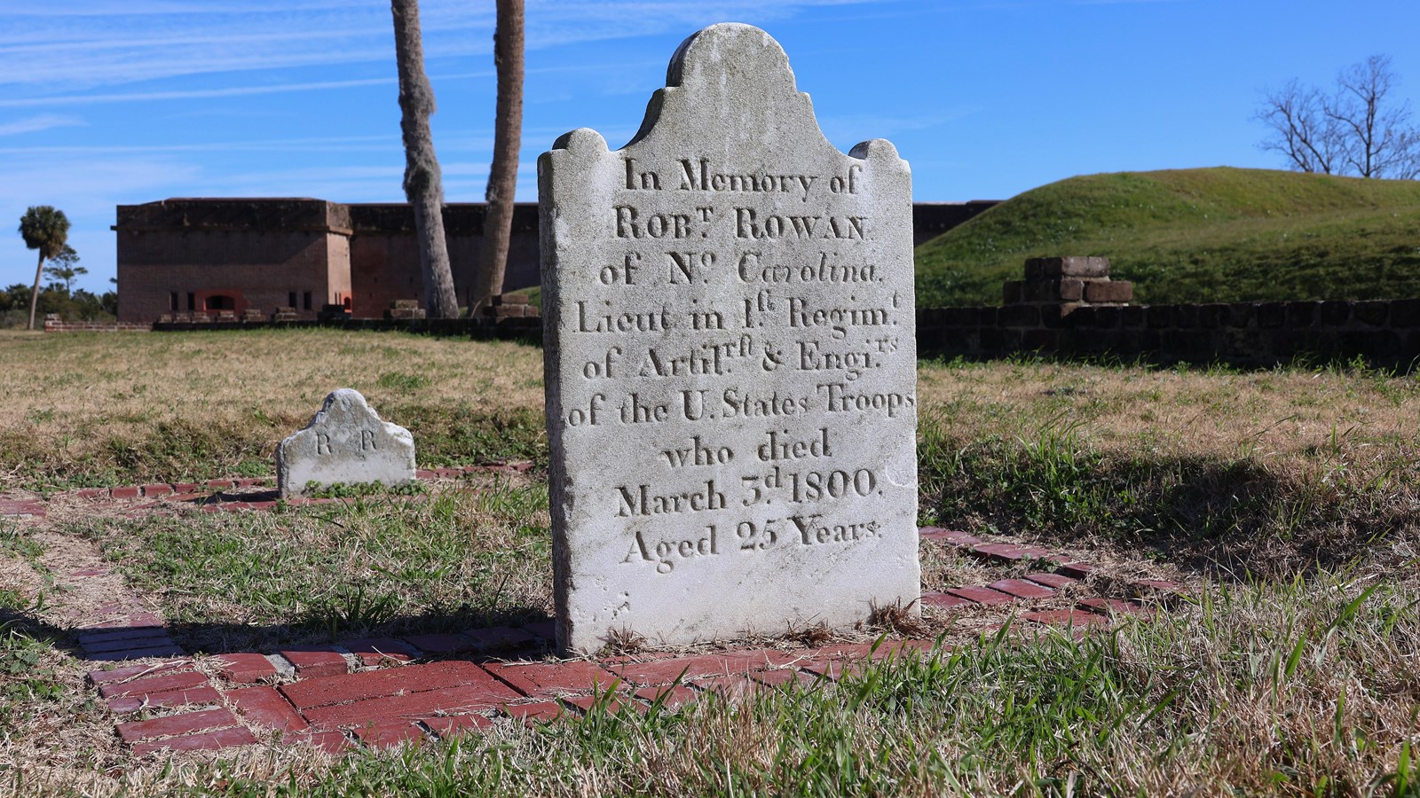 Tombstone with the engraving 