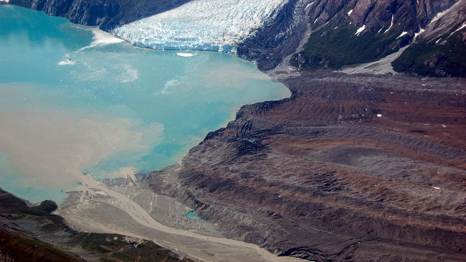 Aerial image of Margerie and Grand Pacific Glaciers reaching Tarr Inlet.