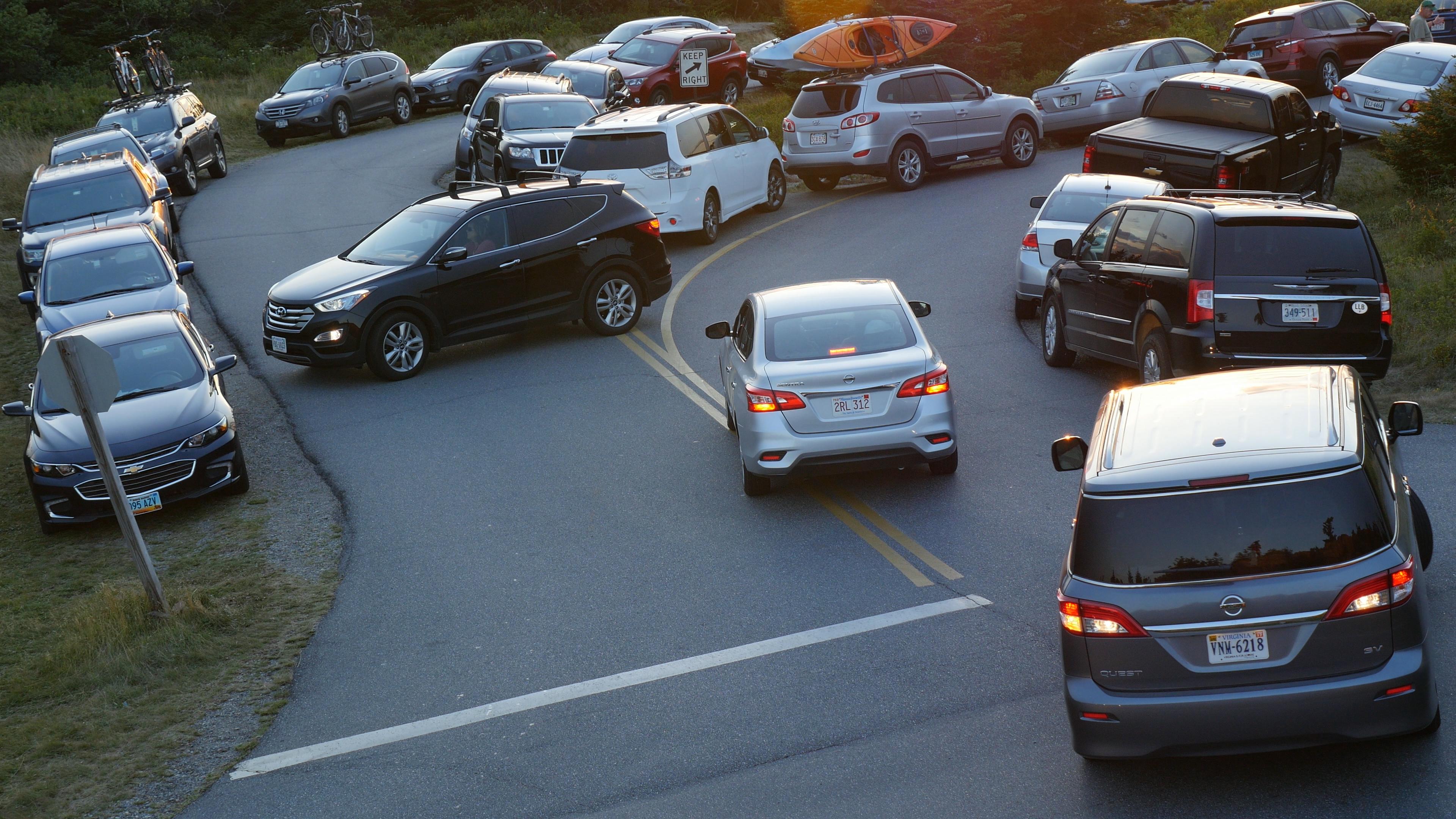 Packed parking lot at the summit of Cadillac Mountain