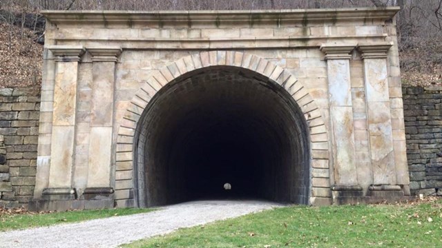 Tunnel