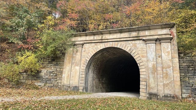 Staple Bend Tunnel