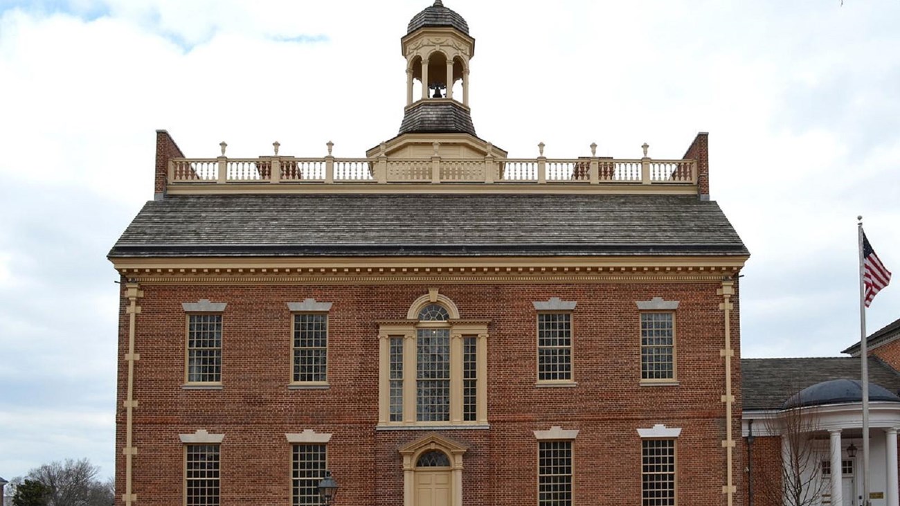 Exterior of the brick Delaware courthouse with cupola. 