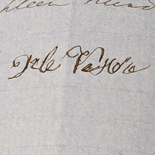 Signature of Darbe Vassall on a handwritten will