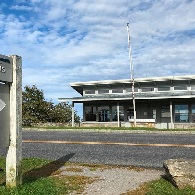 Craggy Gardens Visitor Center