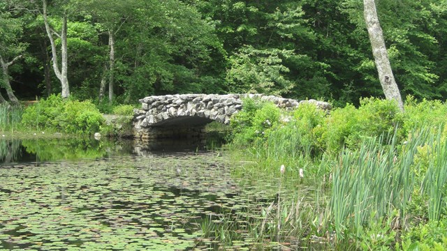 Stone arched bridge in Hopedale Parklands