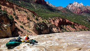 rafting near dinosaur national monument