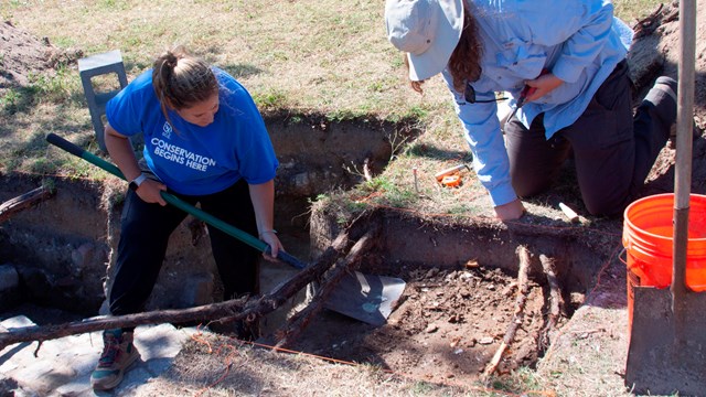 Workers' Village Archeology Project