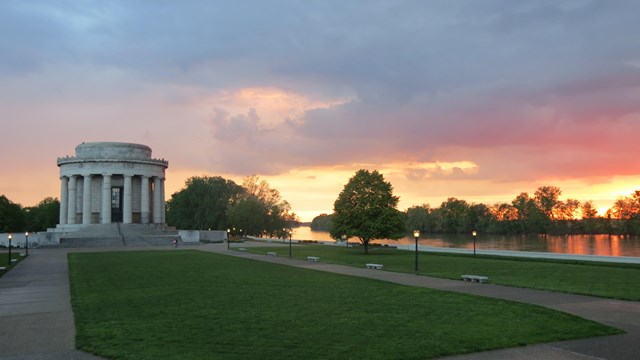 The George Rogers Clark memorial, lawn and the Wabash river at sunset