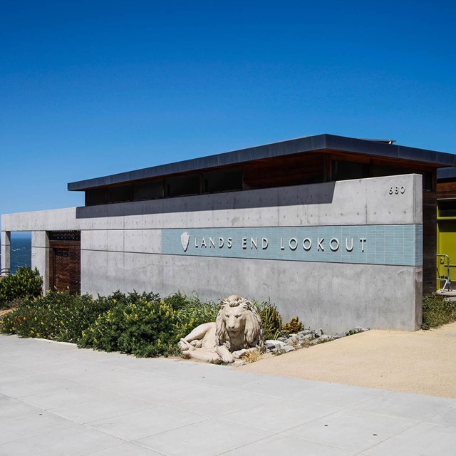 image of visitor center/lookout on a clear, sunny day
