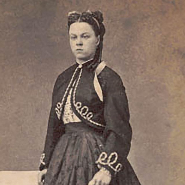 Young woman in Civil War era dress