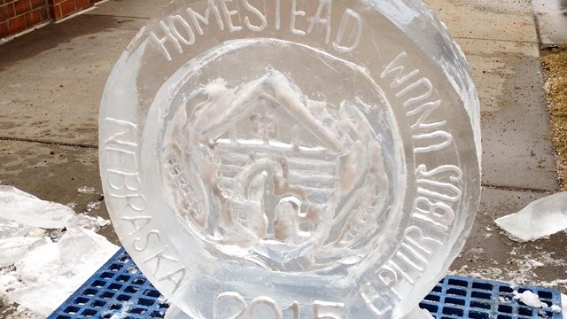 Ice sculpture of the 2015 series Homestead quarter.
