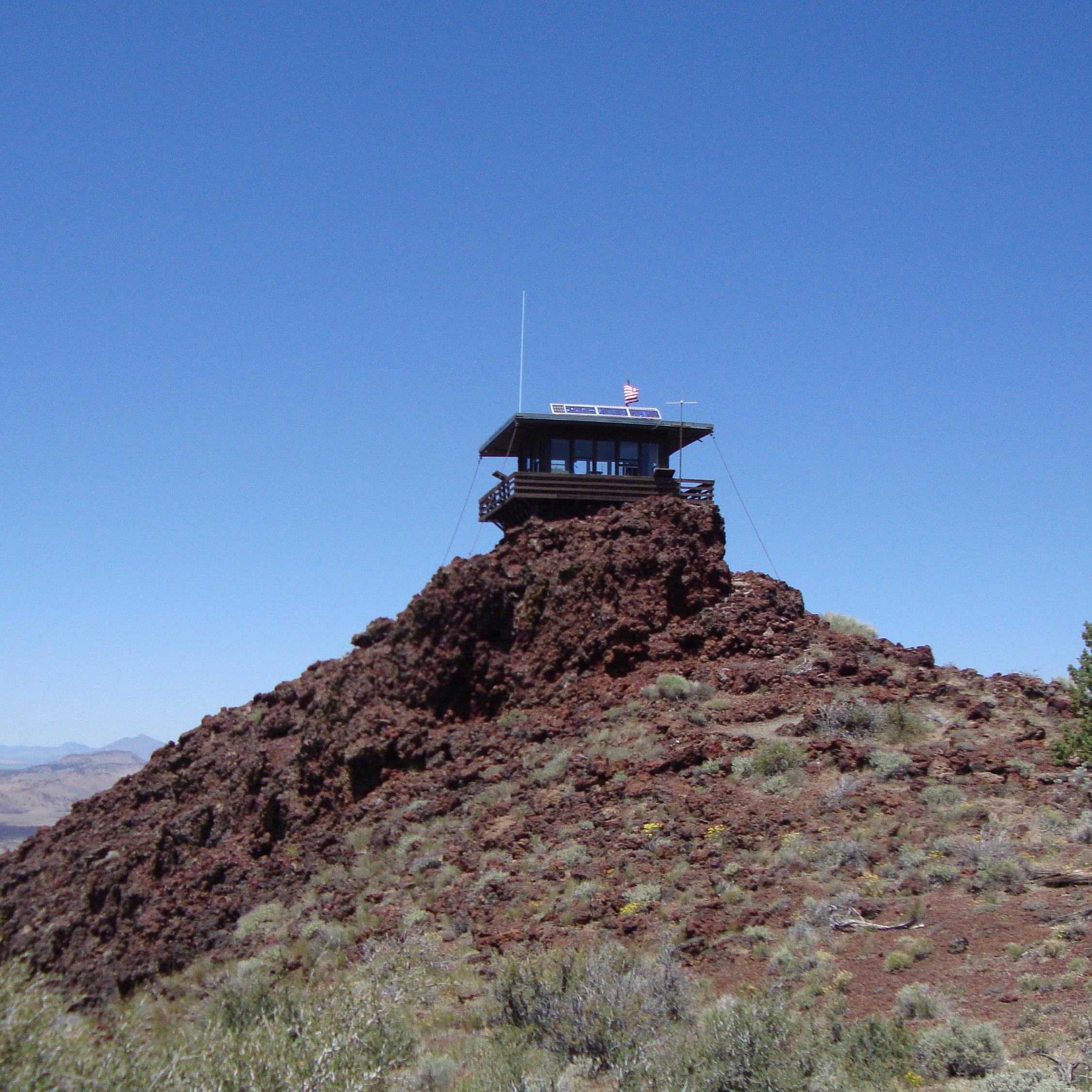 Schonchin Butte Lookout.
