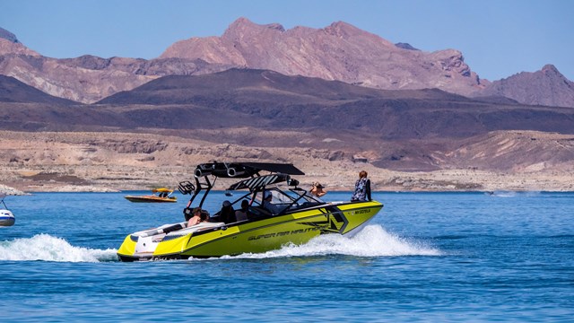 family boating on Lake Mead