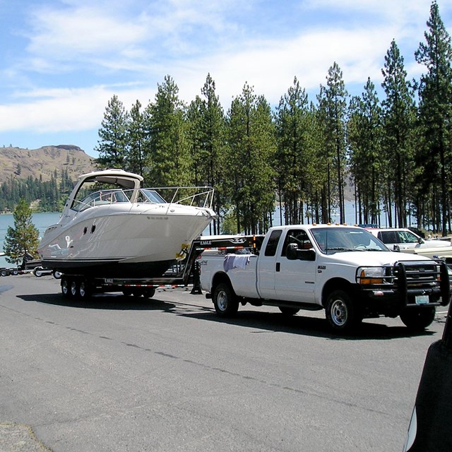 Boat Camping Lake Roosevelt National Recreation Area (U.S. National