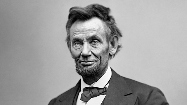 Black and white photo of Lincoln with a beard