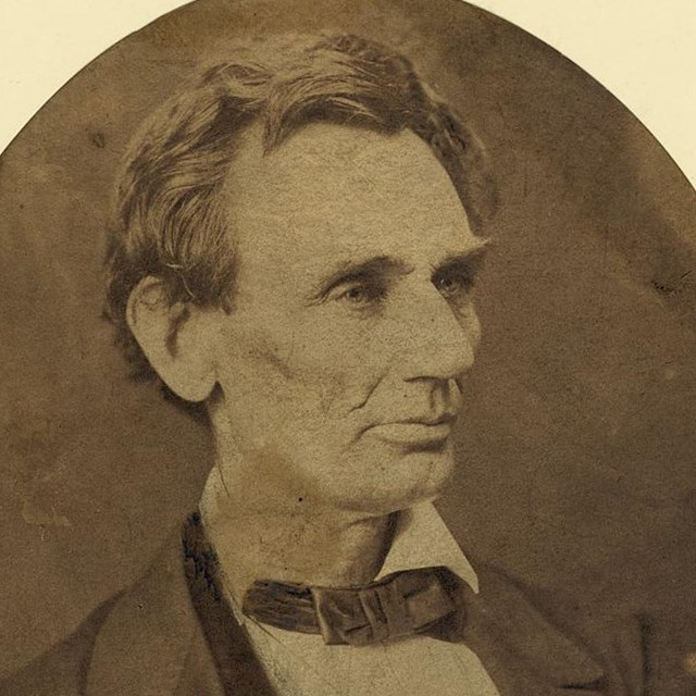Unbearded Lincoln