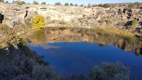A sunny picture of the Montezuma Well