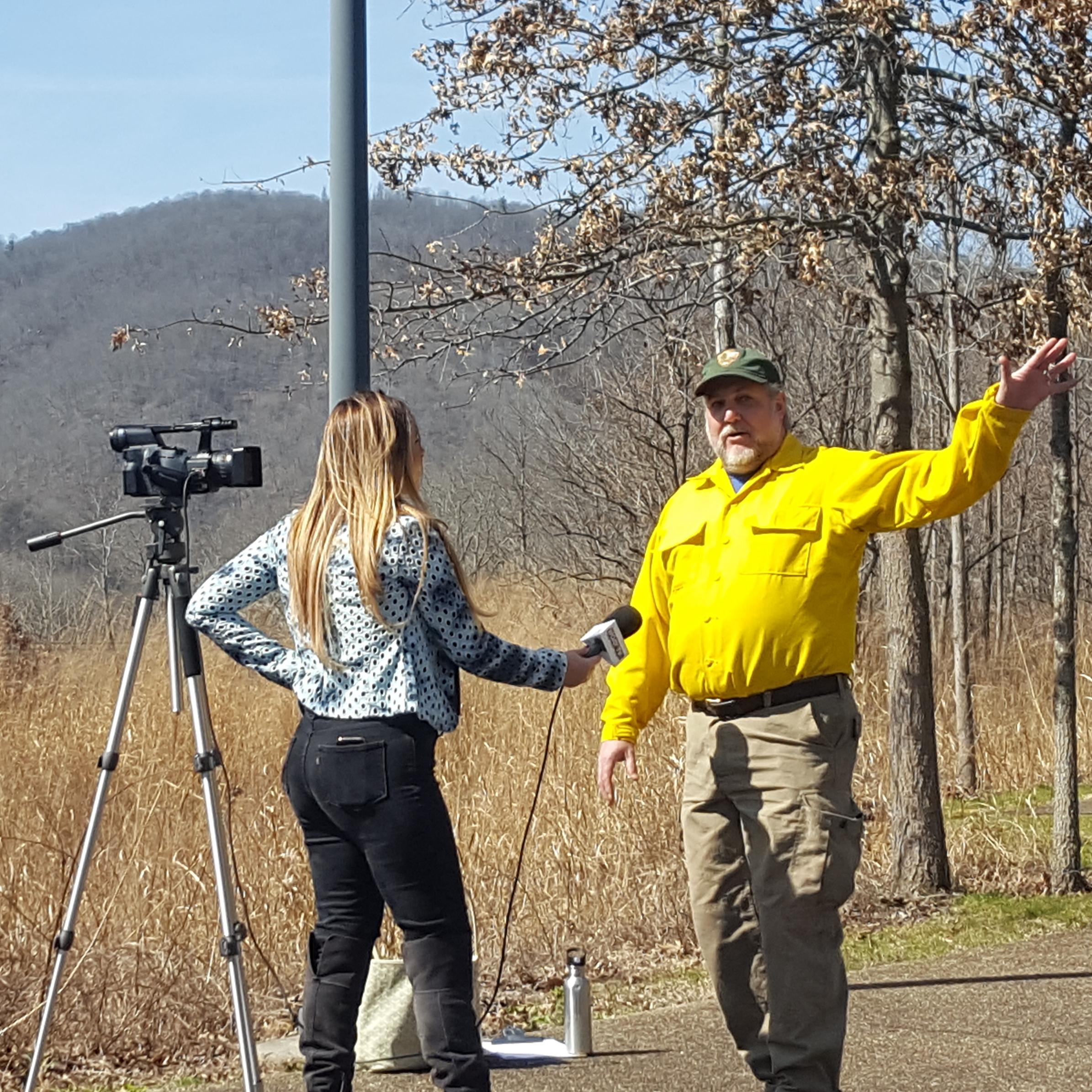 reporter conducting interview 