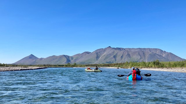 two visitors on the kelly river