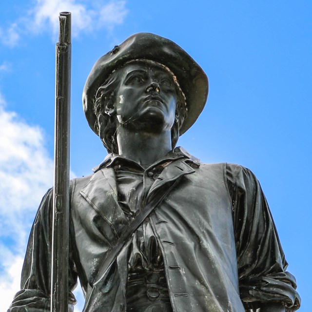 Statue of a Revolutionary War Minuteman