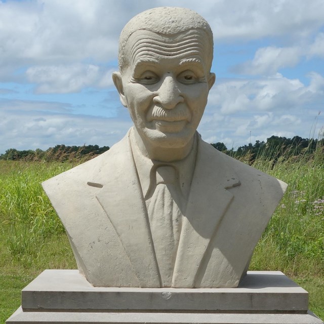 Outdoor bust of George Washington Carver
