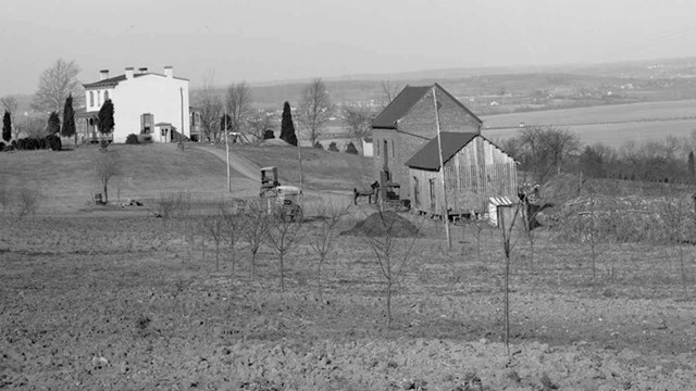 A black and white photo of Oxon Hill Farm