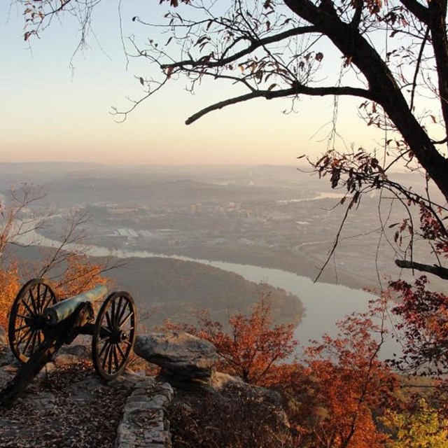 Garrity's Alabama Battery silently stands sentinel overlooking Moccasin Bend