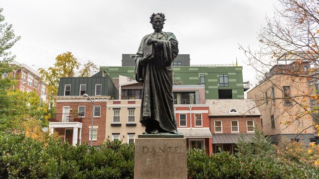 a statue of Dante