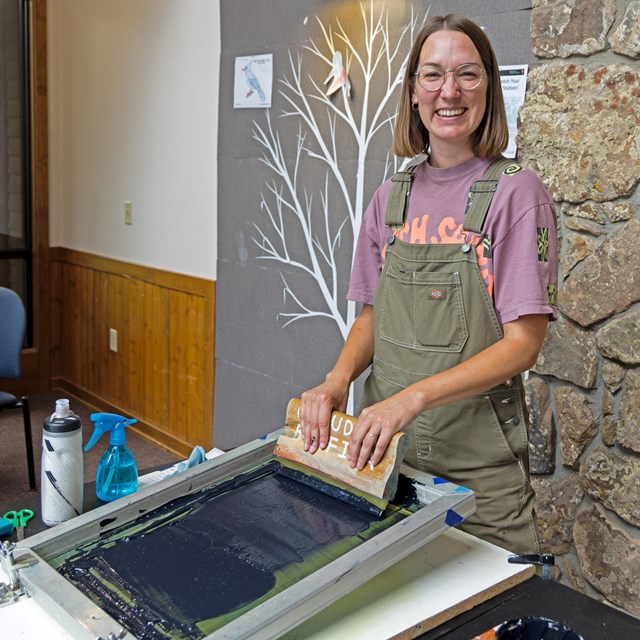 Artist in Residence Claudia Borfigua_Leading a program at Fall River Visitor Center