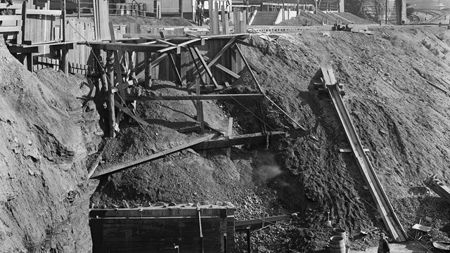 Bridge 60 first pier construction