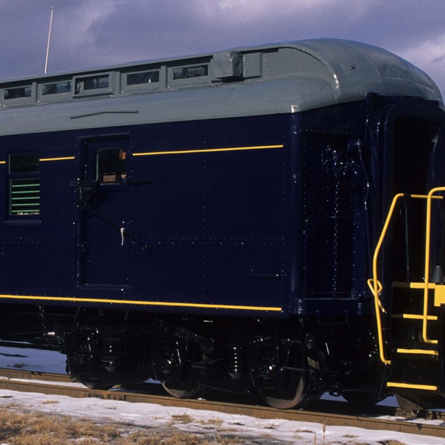 Louisville & Nashville Post Office Car