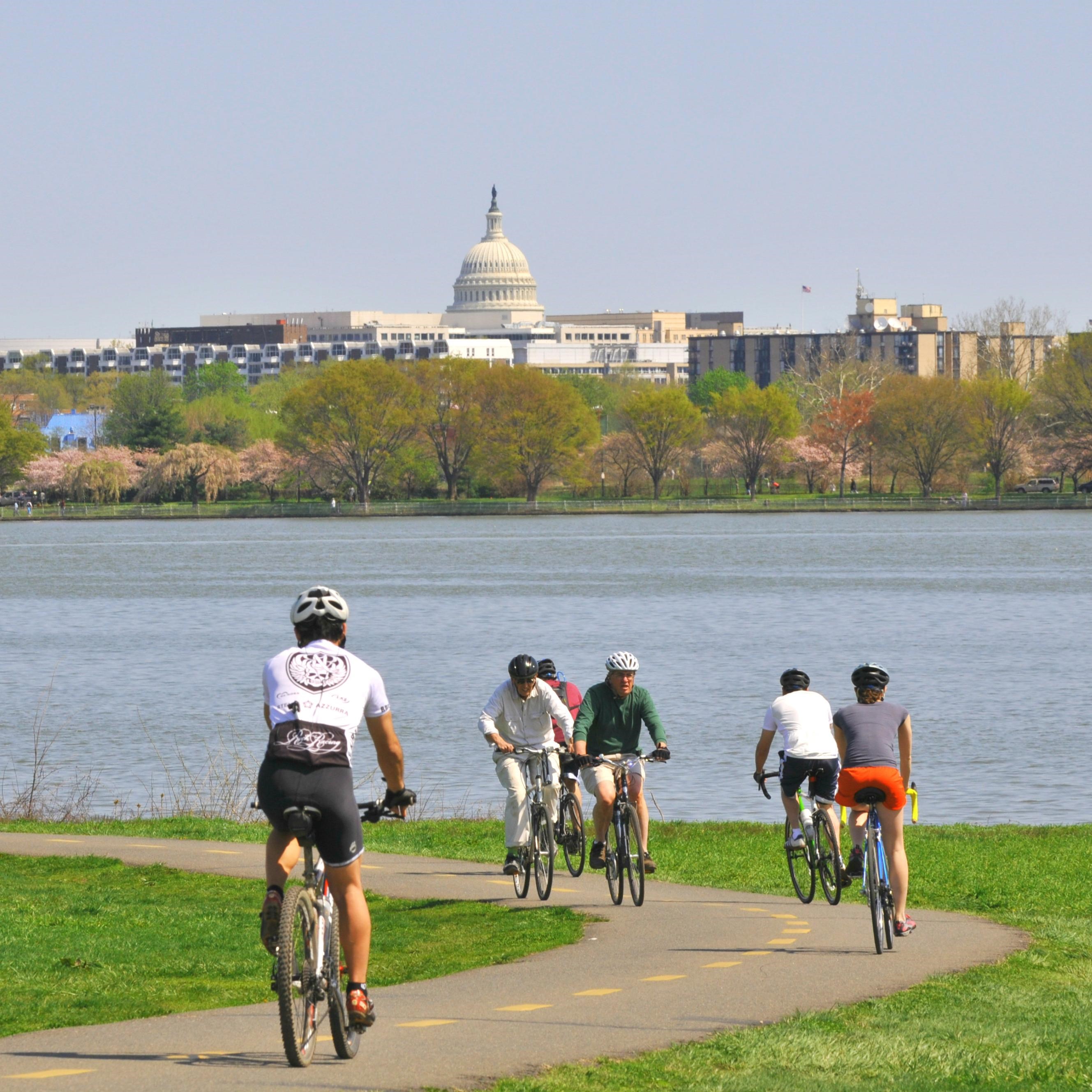 Take a walk on the Mount Vernon Trail (U.S. National Park Service)