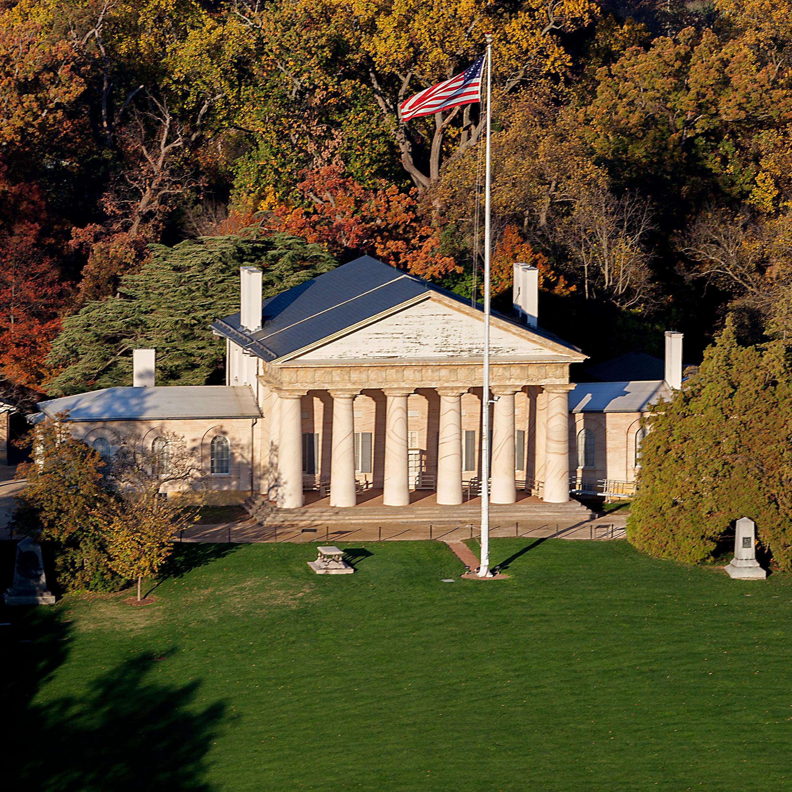 Arlington House, The Robert E. Lee Memorial.