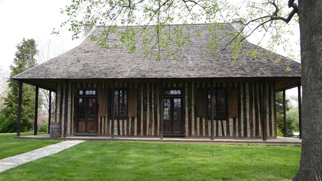 exterior of old cahokia courthouse