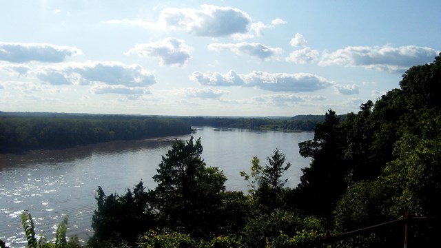 missouri river in rocheport, mo