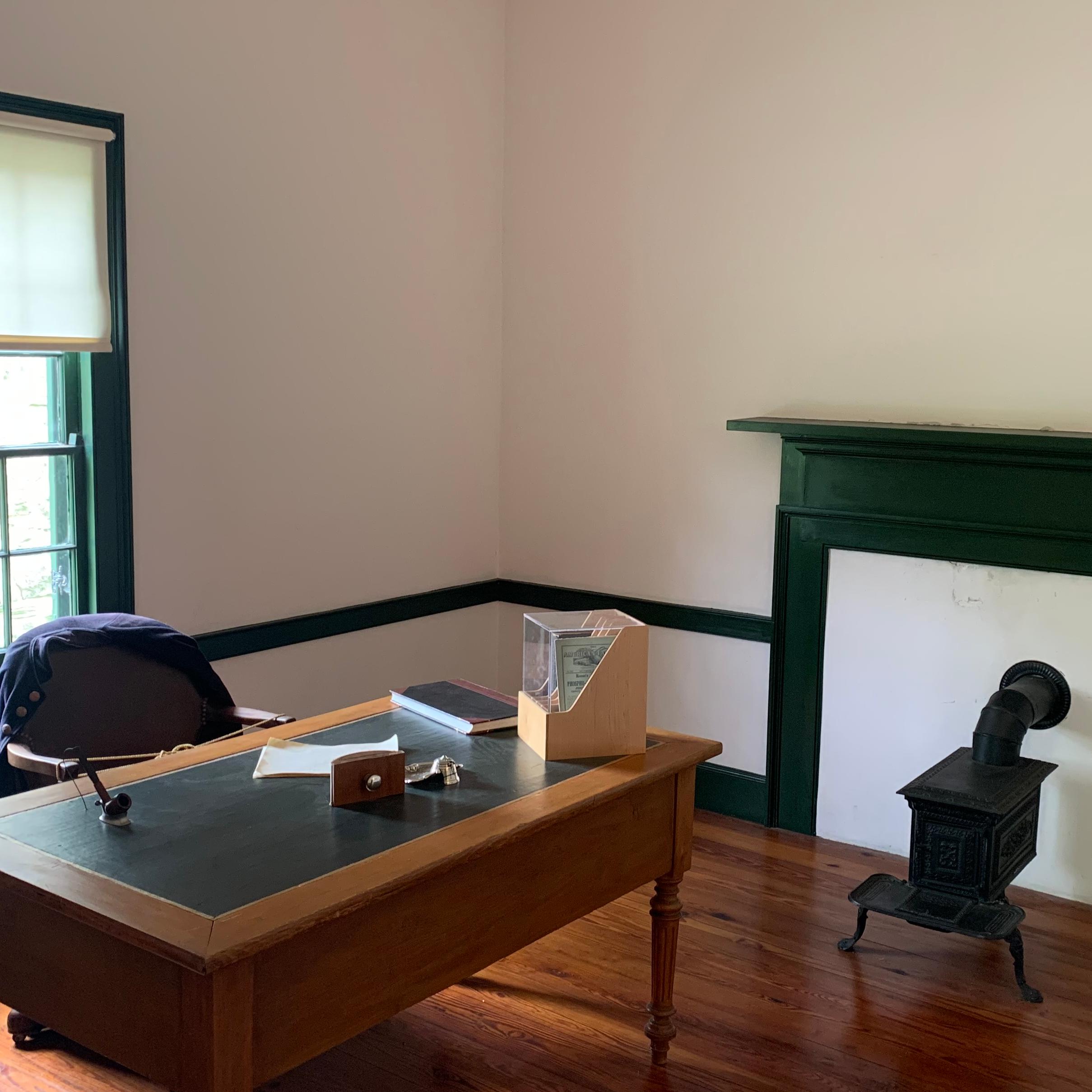 (Office)