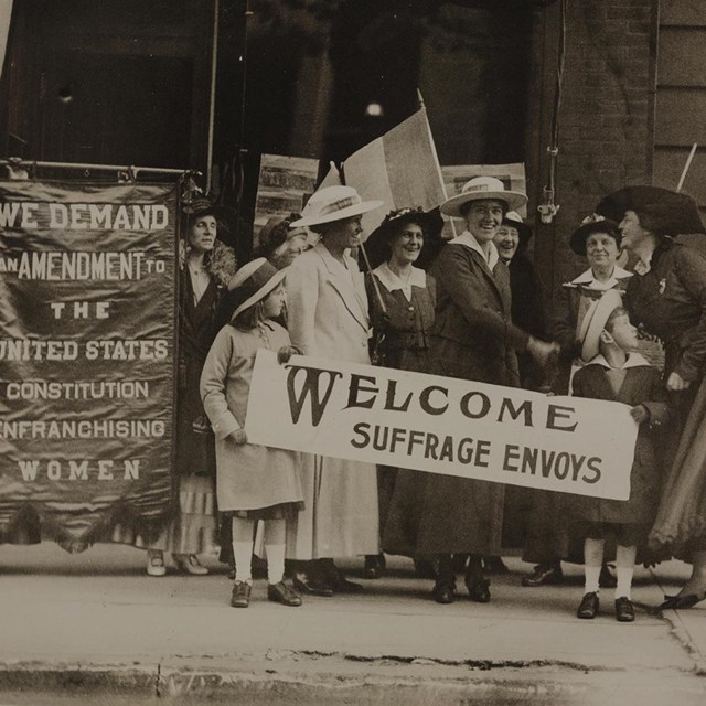 NJ Suffragists greet SF Suffragists LOC