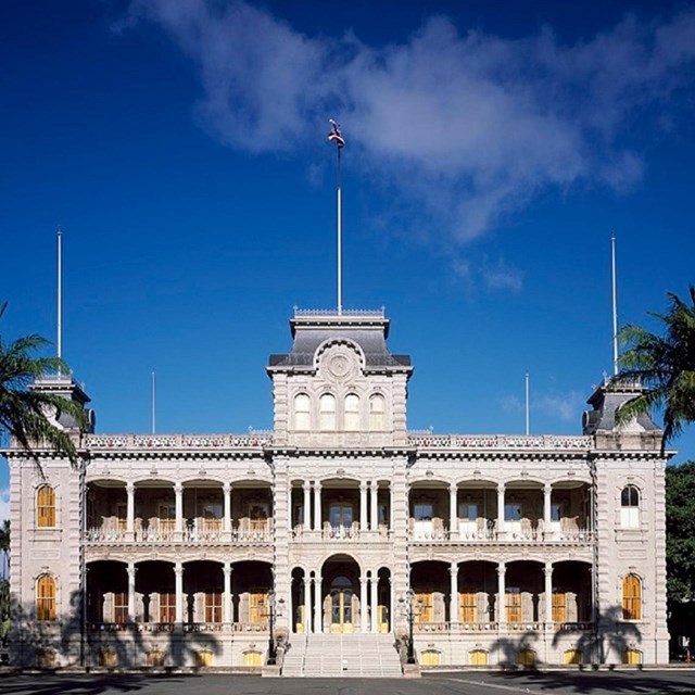 'Iolani Palace, in the capitol of Honolulu, Hawaii, Carol Highsmith Collection, Library of Congress.