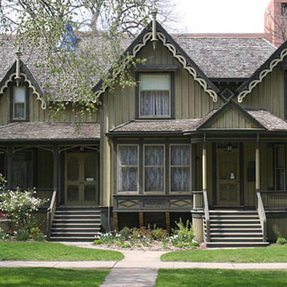 exterior photo of frances willard house by thshriver, CC BY SA